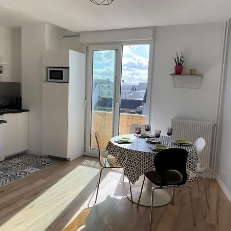 Apartment Lumineux T2 Situe Dans L'hyper Centre De *