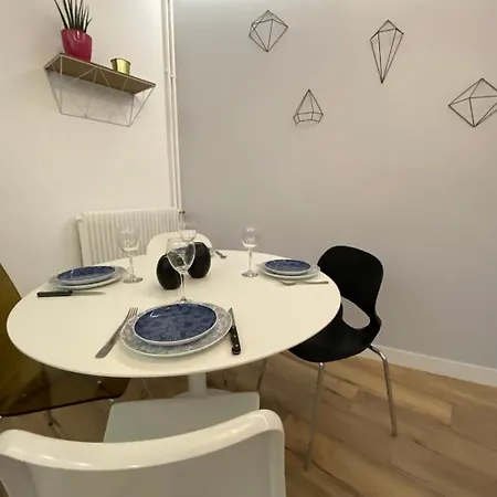 Appartement Lumineux T2 Situe Dans L'hyper Centre De