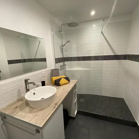 Lumineux T2 Situe Dans L'hyper Centre De * Tours